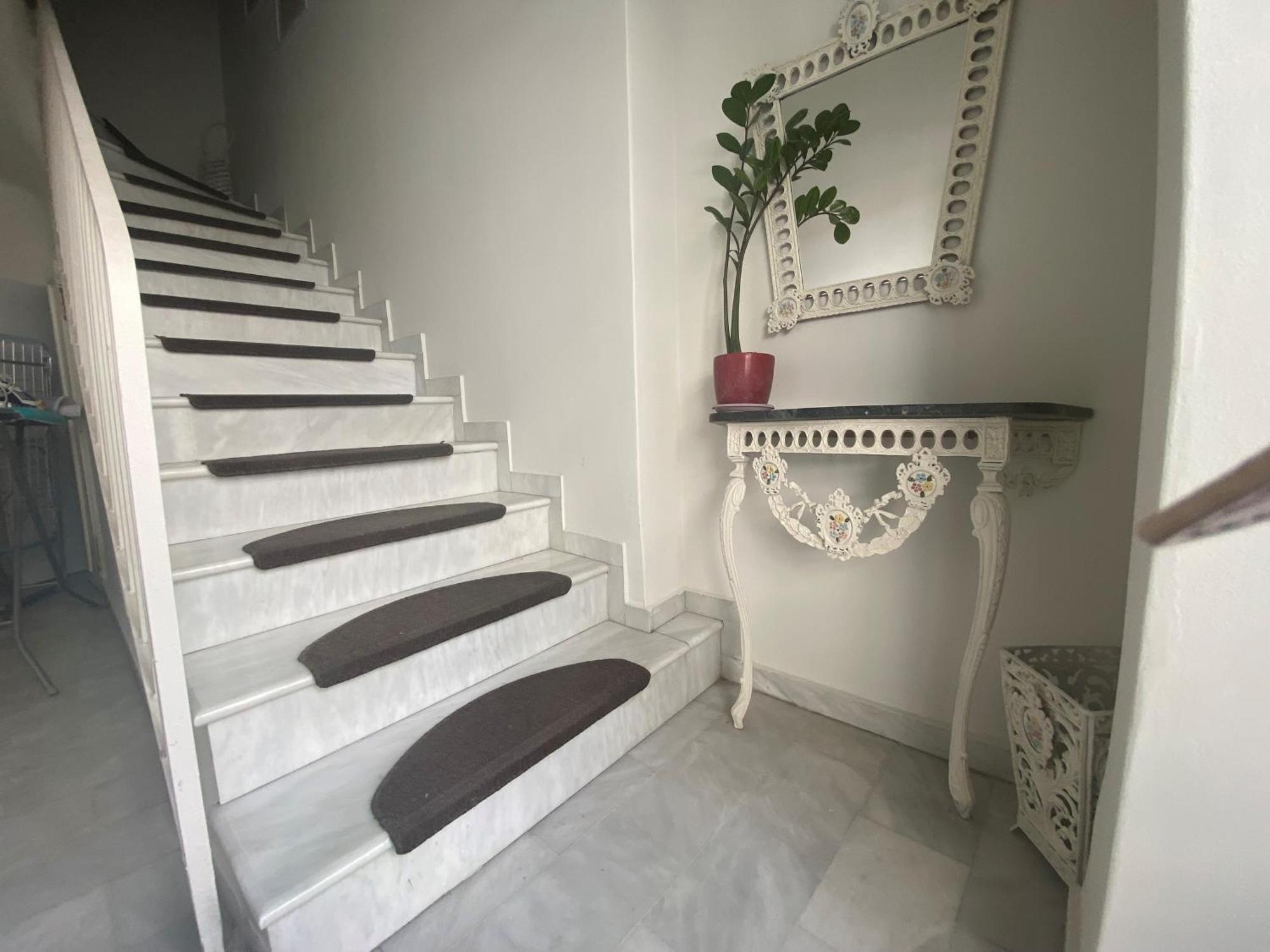 Isabell Apartment ตริกาลา ภายนอก รูปภาพ